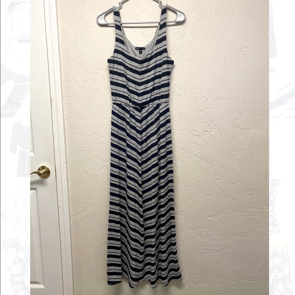 Gap women’s maxi dress cotton stripped xs long